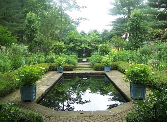 agrandissement-visuel-jardin-niveau-eau-jardinières-étang Agrandissement visuel du jardin