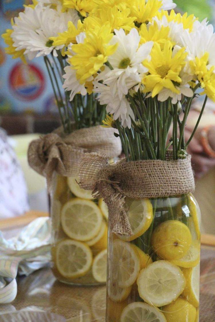 Idées déco de printemps: bouquets de fleurs vases 30 photos