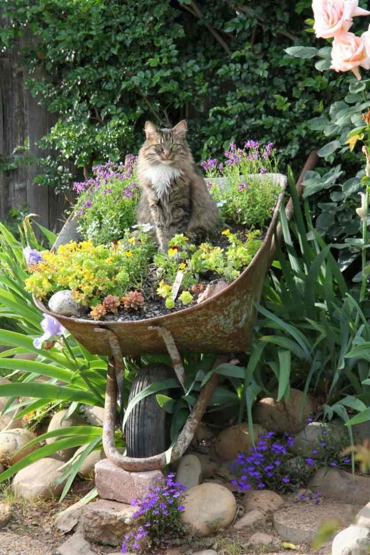 Décoration jardin en objets de récupération en 31 idées