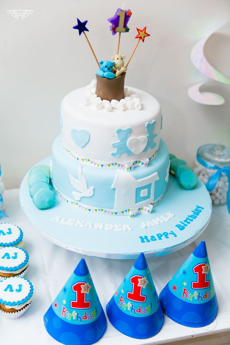 Gâteau pour le premier anniversaire de bébé Cubes  - gateau d anniversaire bébé