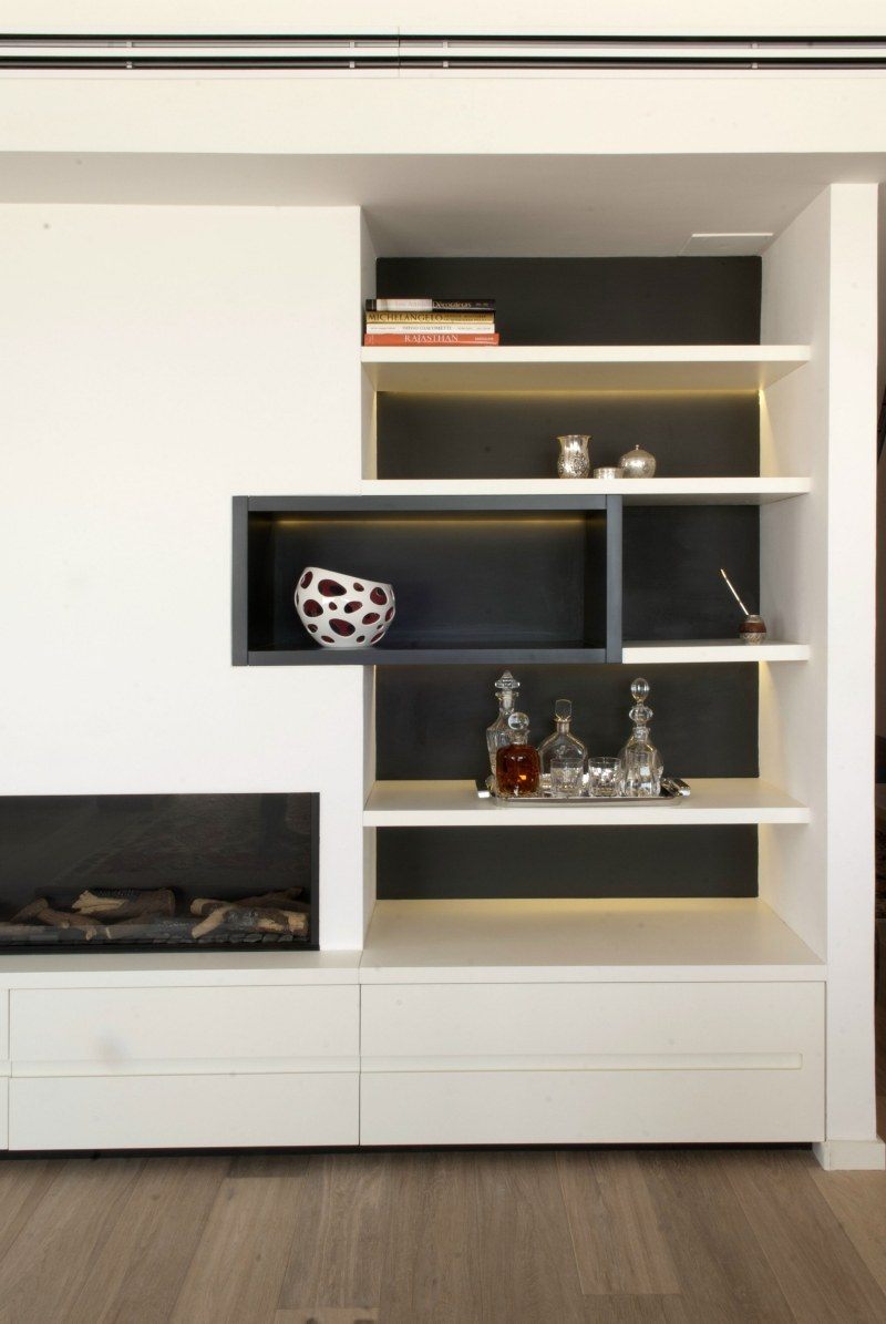 Intérieur design en blanc et bois élégance et charme inégalés