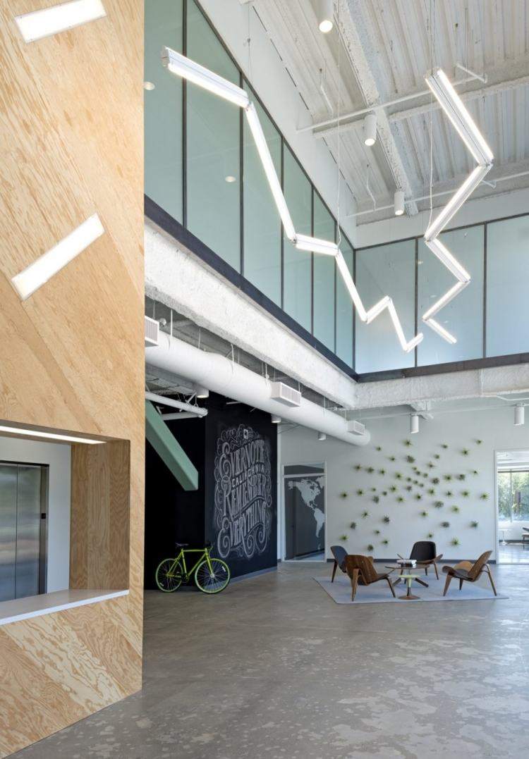 Mobilier industriel dans l'intérieur plan ouvert – 50 photos cool