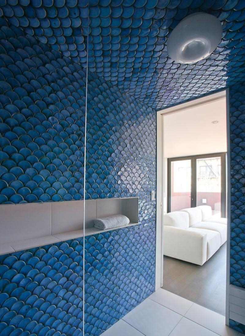 Décoration d'intérieur en blanc et bleu pour toutes les pièces