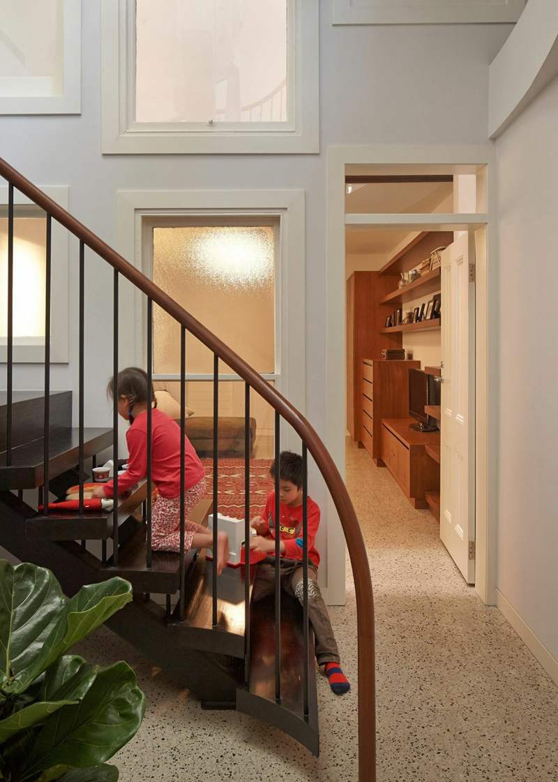 Escalier en colimaçon le vrai accrocheur d'une maison