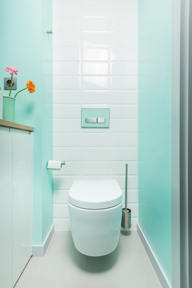 Quelle couleur de carrelage pour petite salle de bain avec haute ...