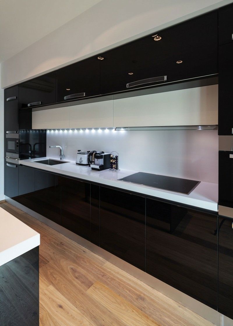 Cuisine noire mat et cuisine noire et blanche 48 inspirations