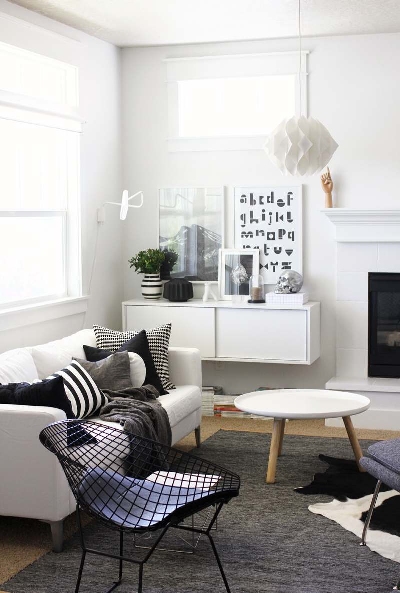 Salon blanc et noir réussi avec ou sans éclats de couleurs?