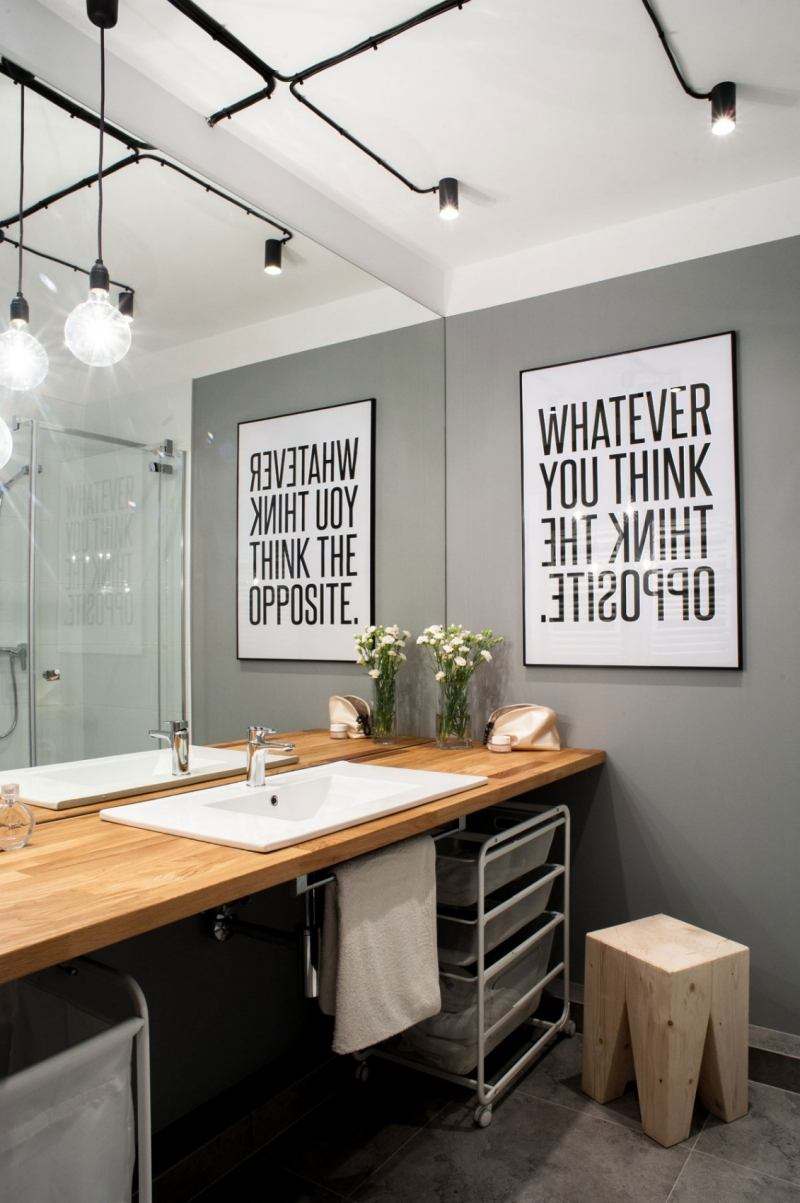 Déco noir et blanc dans un petit appartement chic et raffiné