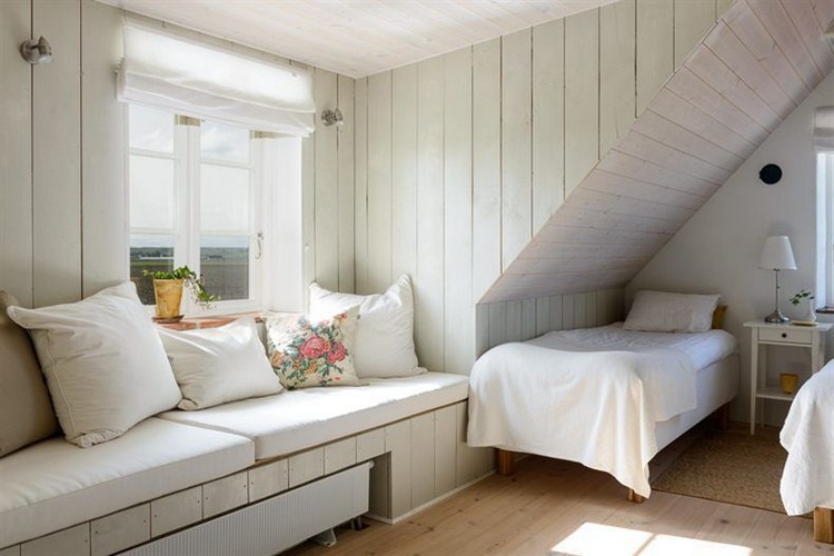 Chambre lambris blanc ~ tazmik.com for . Banquette idee Chambre