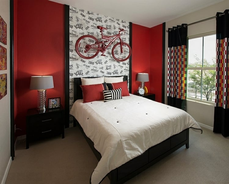 couleur-chambre-murs-rouge-foncé-tableau-décoratif-sol-parquet-gris-taupe