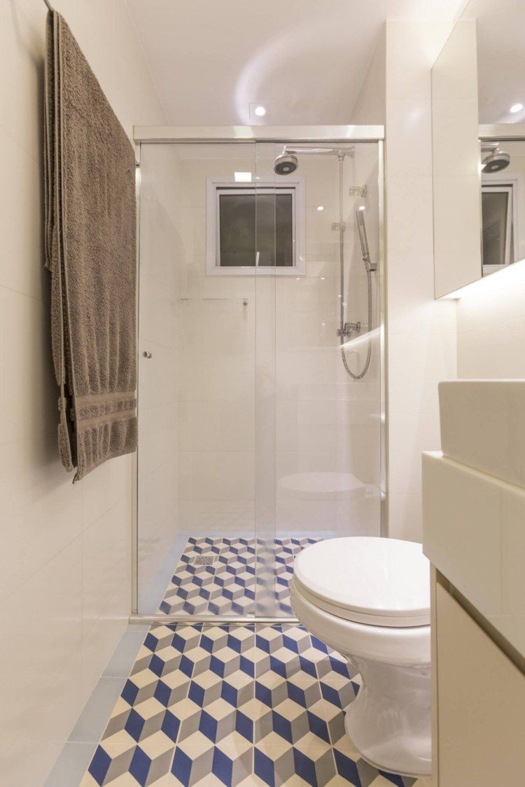 Meuble tv blanc, peinture grise et dosseret carreaux de ciment