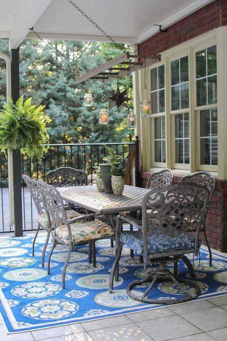 20 idées de tapis d'extérieur – réussir la déco du coin repas