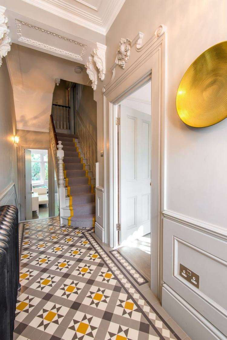 Carrelage original couloir et carreaux de ciment multicolores !