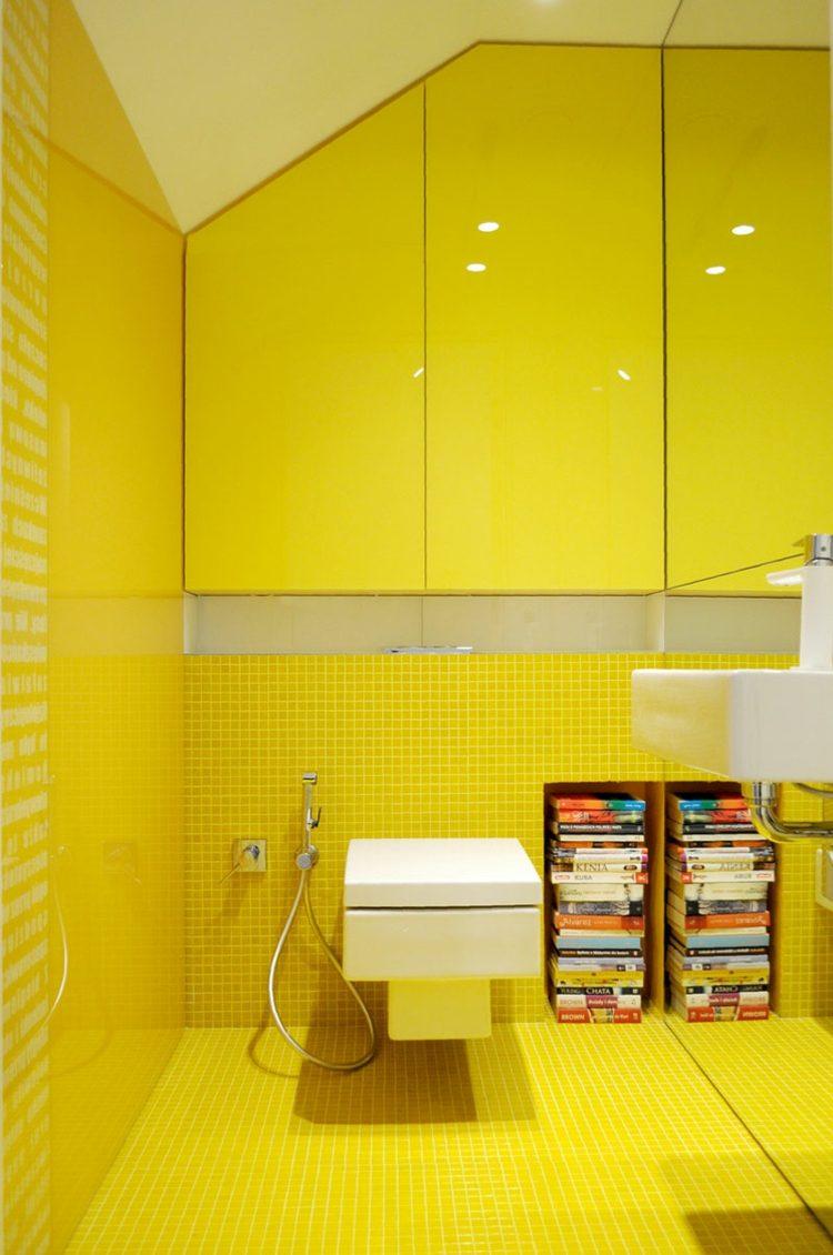 Idées déco salle de bain en blanc et jaune en 20 propositions !