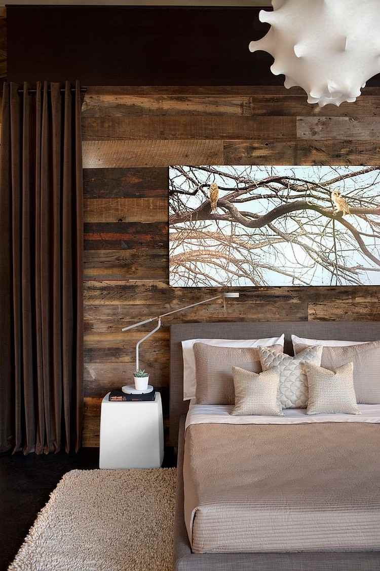 Mur en bois recyclé pour aménager une chambre à l'esprit récup' !