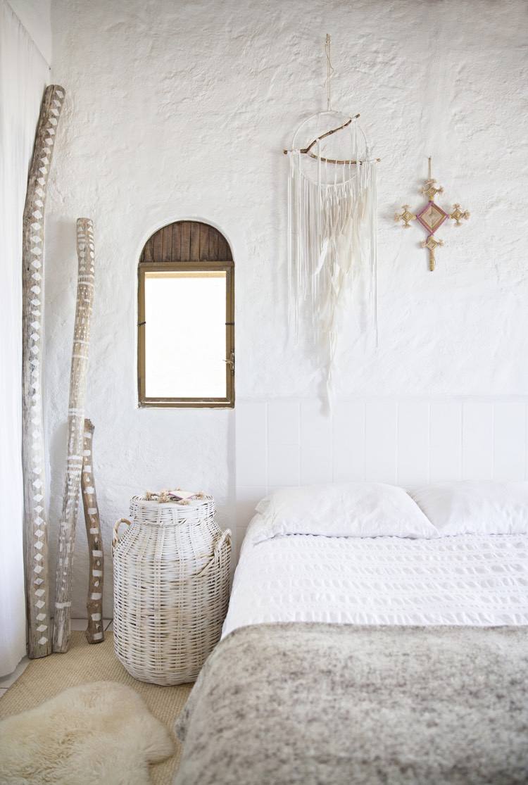 Chambre bohème blanche et pleine de charme pour un chez soi cosy