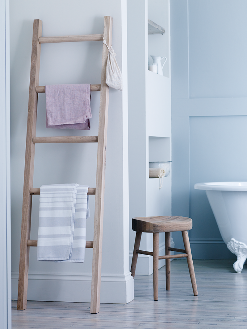 Ãchelle salle de bain étagère ou porte serviettes en 20 idées ...