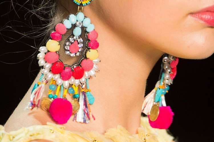 Grosses Boucles D Oreilles Originales Selon La Tendance Statement Earrings