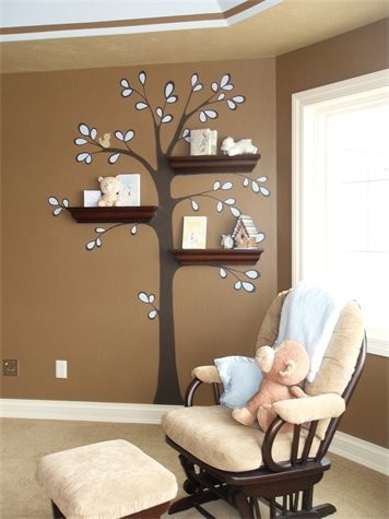 arbre-décoratif-mural-marron-chaise-berçante chambre de bébé