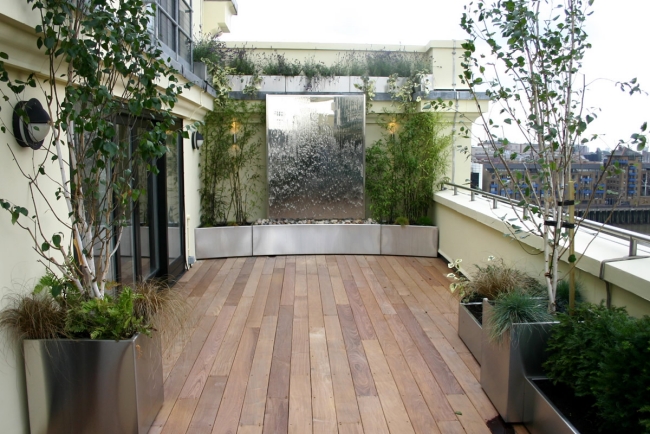 balcons terrasses et patios extérieur-plante-bambou-plancher-bois-massif