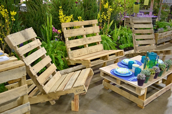 chaises-table-palettes-bois-meubles-jardin