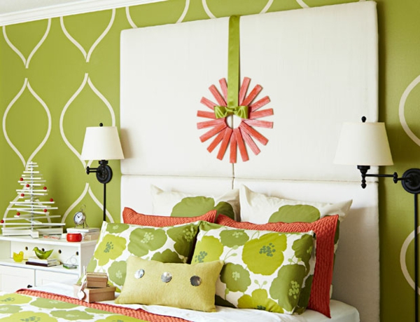 couleurs-audacieuses-chambre-lit-décoration