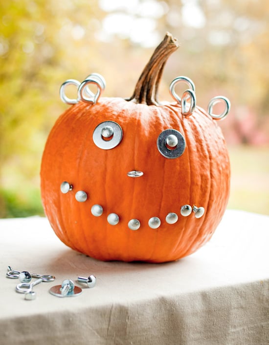 décoration-créative-citrouille-Halloween-ferrailles-vis citrouille Halloween