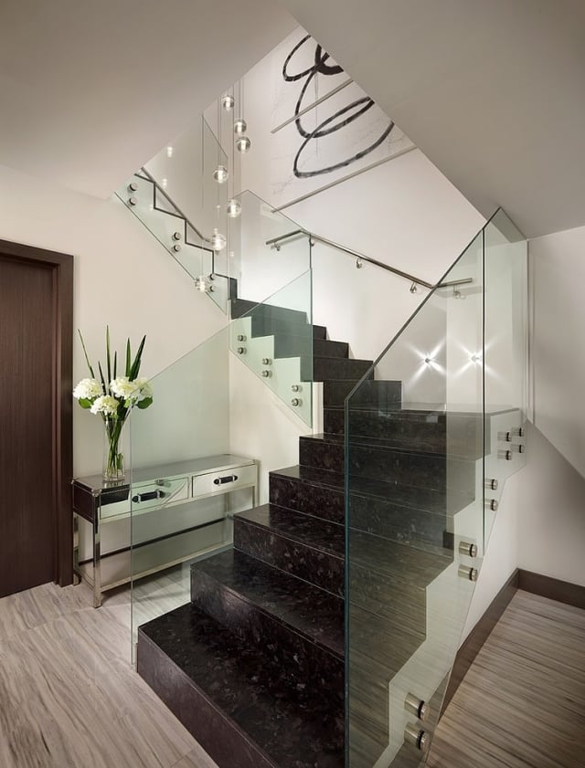 escalier tournant rambarde verre design penthouse kis
