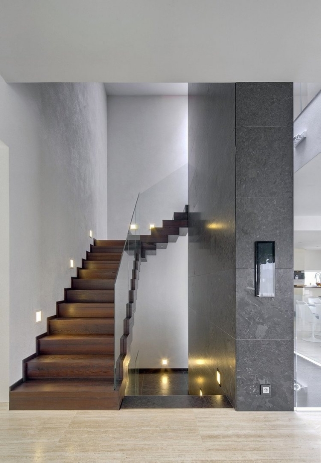escalier ournant rambarde verre design