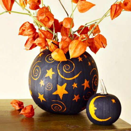 idée-déco citrouille d` Halloween fleurs-seches-vase-dessins