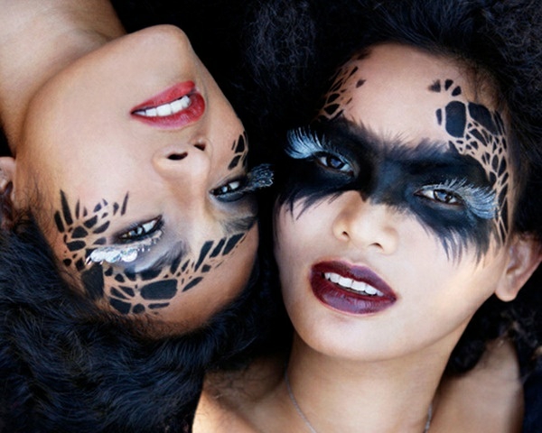 idée-originale maquillage d`Halloween noir-yeux