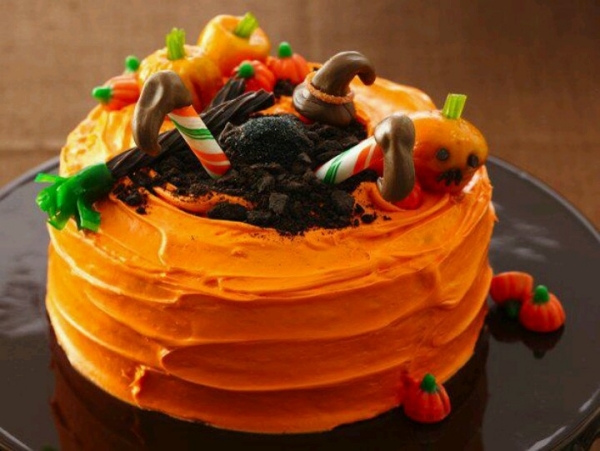 idée-originale-gâteau-d`Halloween-orange-citrouille