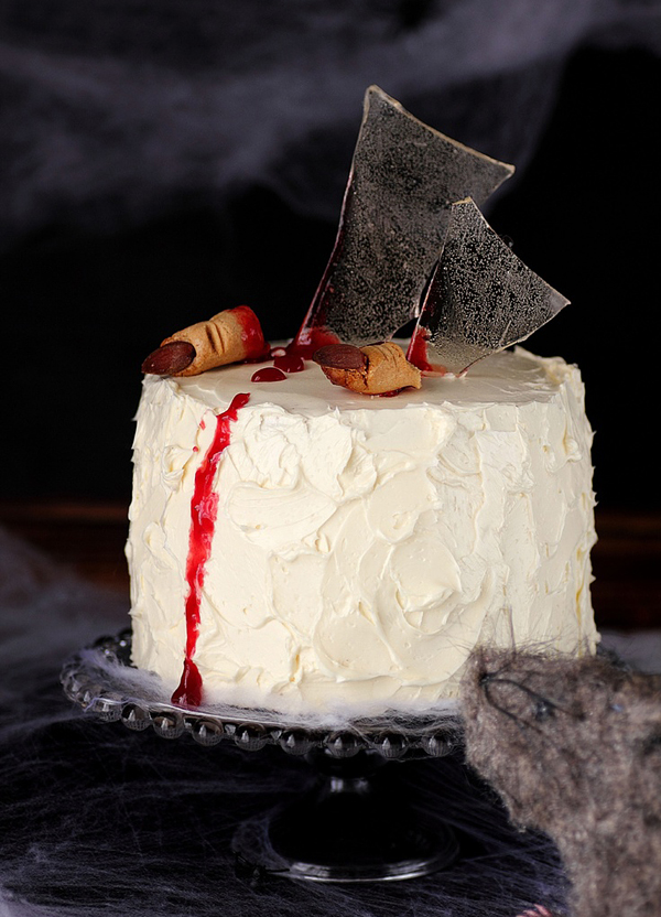 idée-originale-gâteau-d`Halloween-verre-casse-doights-sorcières