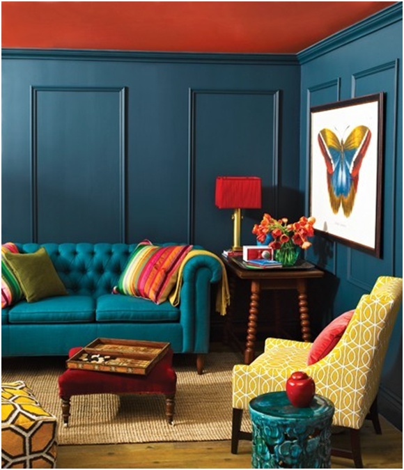 idees-deco plafond sympa rouge-murs-en-bleu