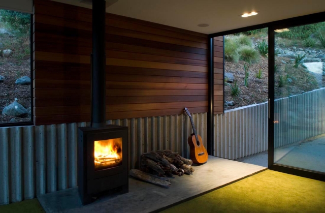 maison designe moderne cheminee en bois