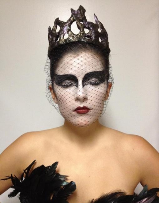 maquillage d`Halloween couronne-reine-aveuble-sorcière