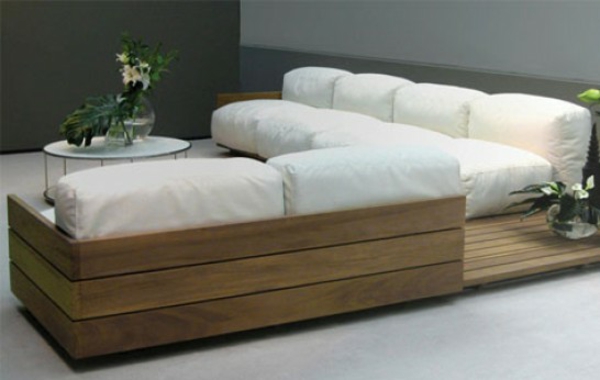 meuble-en palettes de bois solide-canape-coussins