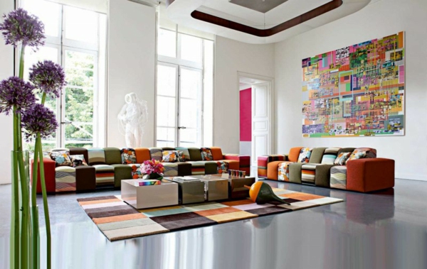 meubles-bariolés-salon-tapis-multicolore
