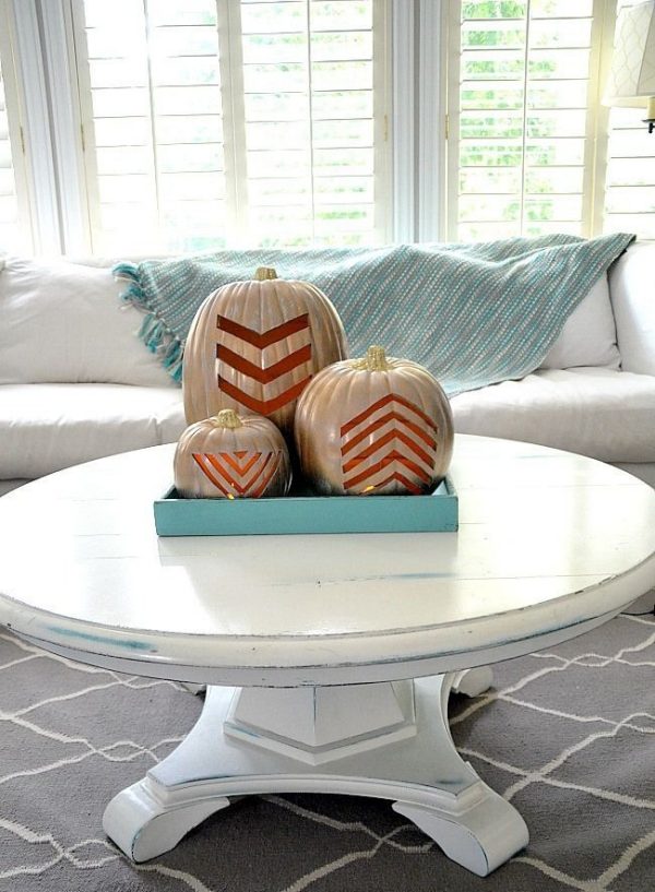 table-basse-idées-de-déco-originales-citrouilles-motif-chevron