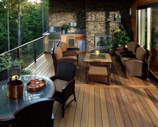 terrasse-balustrade-verre-cuisine-extérieure-meuble