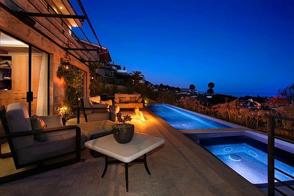 terrasse moderne avec double piscine