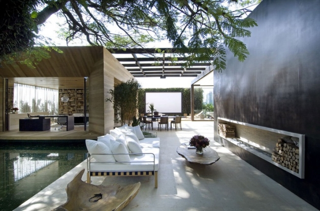 terrasse-piscine-salon-extérieur-mobilier-blanc