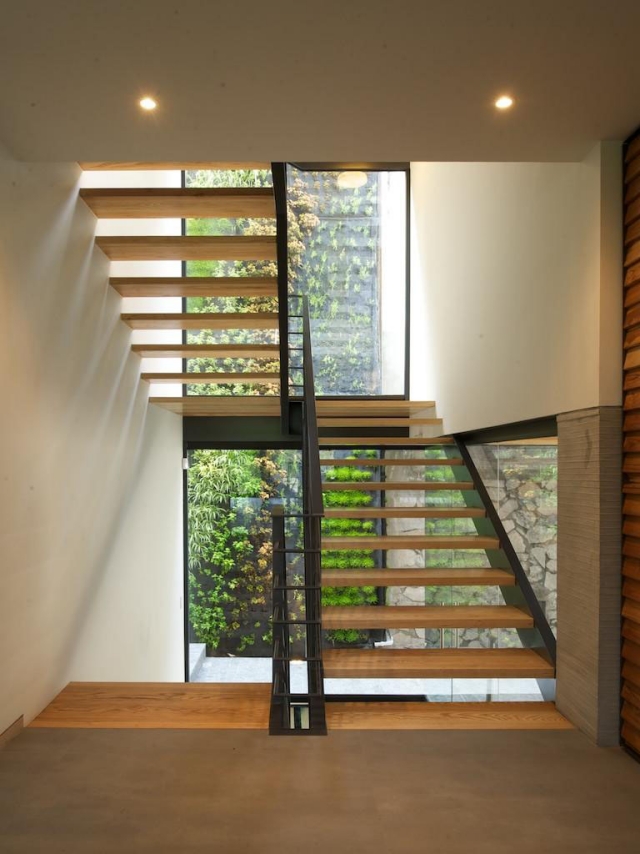 Escalier en boir moderne