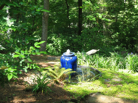 Fontaine-de-jardin-rustique-vase-en-céramique-bleue