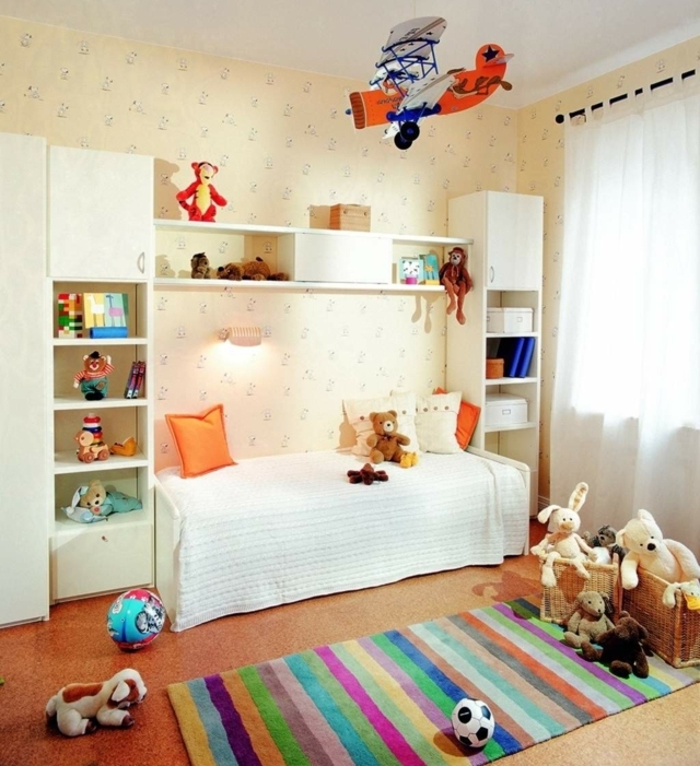 aménagement-pour-une-chambre-d`enfant-décoration-peluche