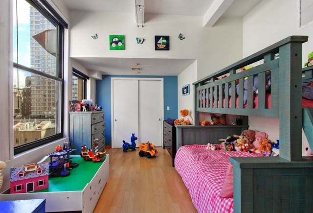 aménagement pour une chambre d`enfant lit-superposés-bois-solide