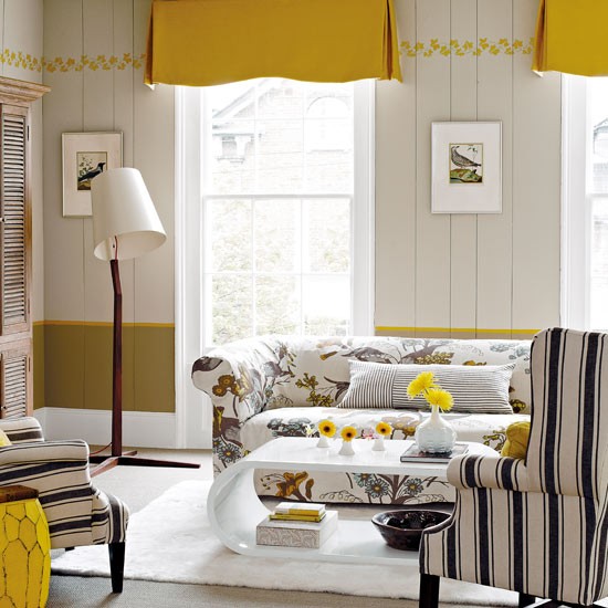 architecture-intérieur-design-salon-rétro-accents-moutarde