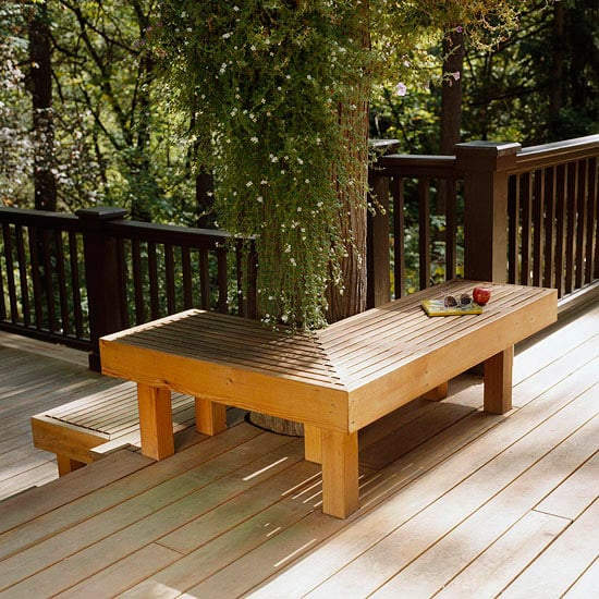 banc-bois-marron-terrasse-angle-confortable fabriquer un banc de jardin en bois