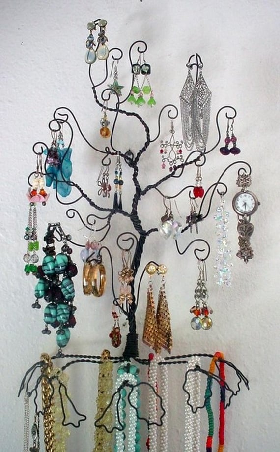 bricolage-arbre-porte-bijoux-idée-facile-métal-peint