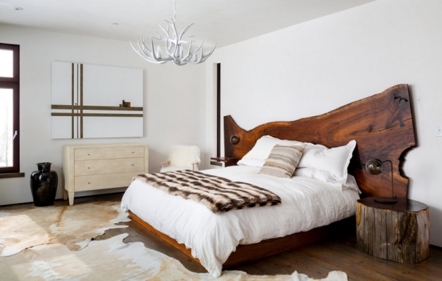 chambre à coucher de luxe style-chalet-blanche-tête-lit-chevet-bois-massif